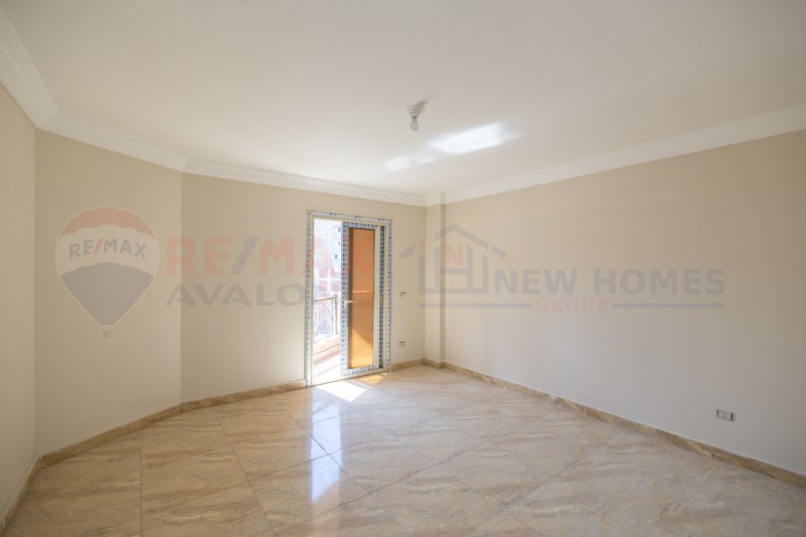 Apartment for rent 185 m in Ibrahimiya (steps from Sporting Club)