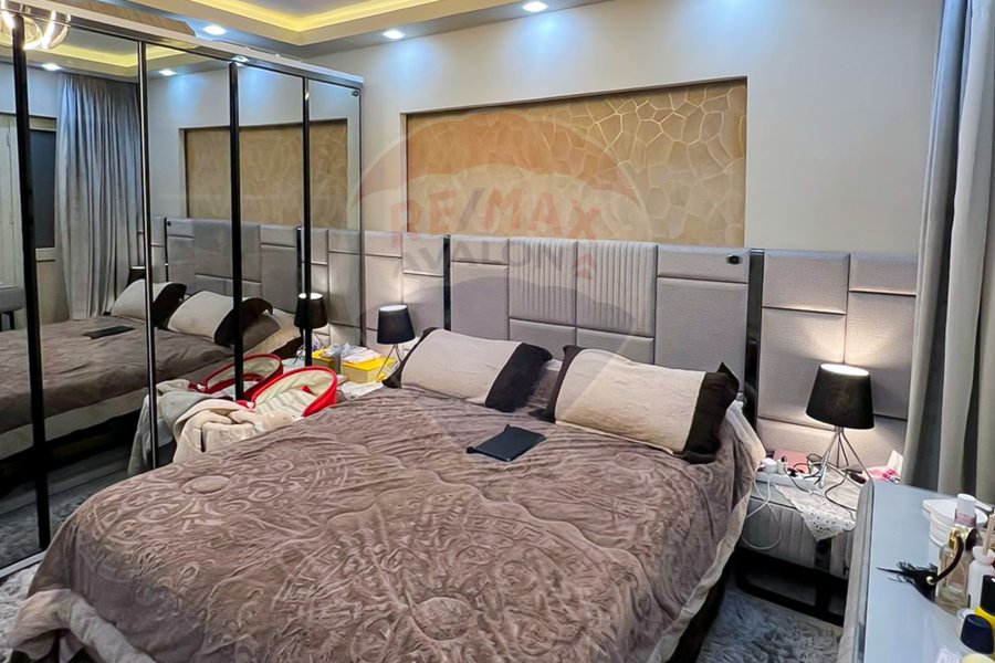 Apartment for sale 100 m in Sidi Bishr (both sides of the sea next to Bir Masoud) -