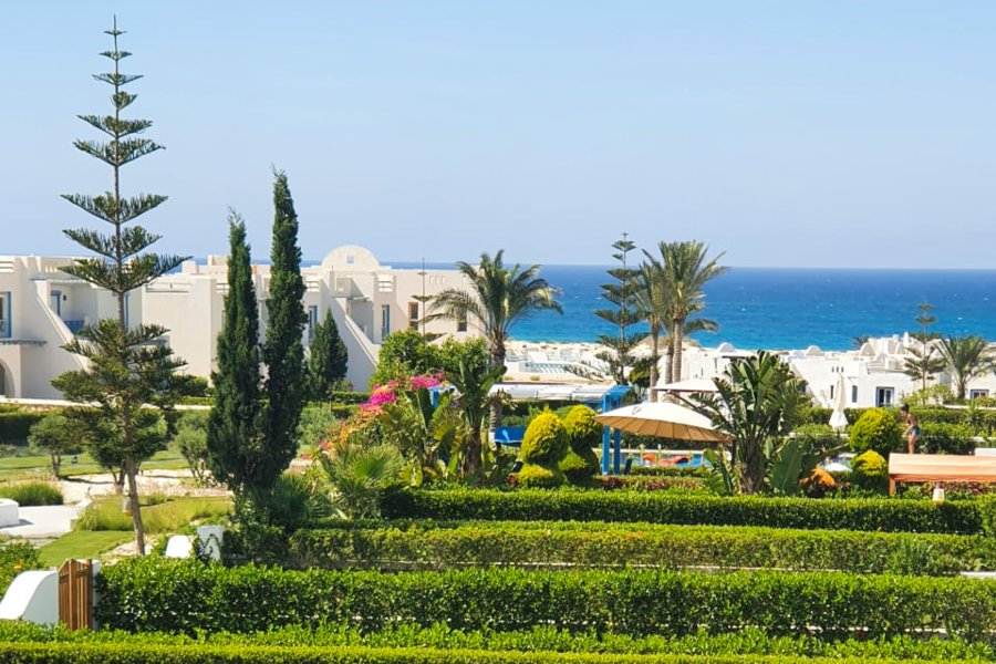 Twin house for sale with garden 338 m (Mountain View - Ras El Hekma)