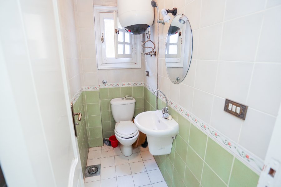 Apartment for Sale 277 m gleem (directely on taram station)