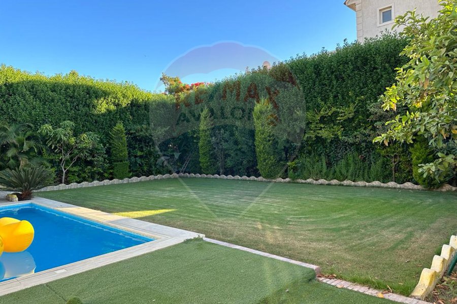 Villa for sale 1,200 m King mariout (Banks Complex - Al-Kafouri Road)