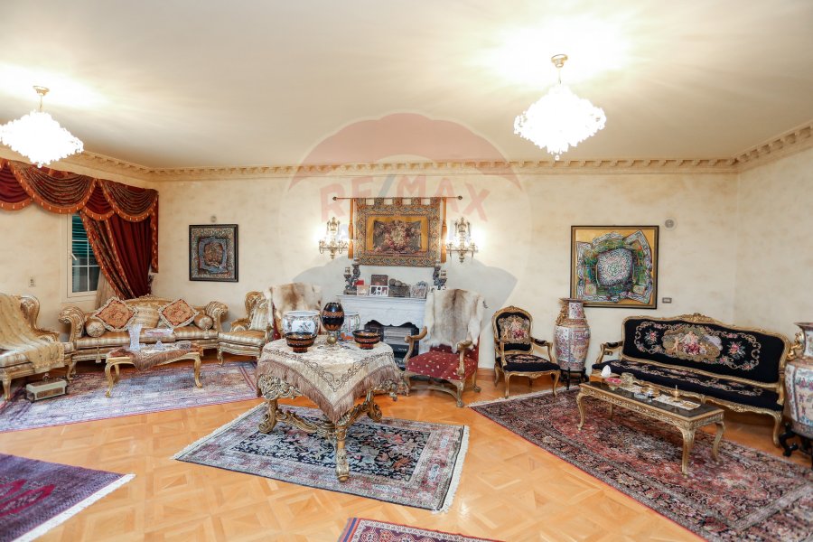 Apartment For Sale 315 m Kafr Abdo (Steps From Sant Geny square)