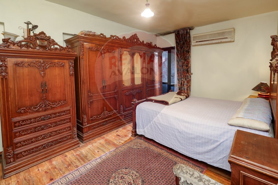 Apartment for sale 230 m Roushdy (El moaskar Al-Romani main st)