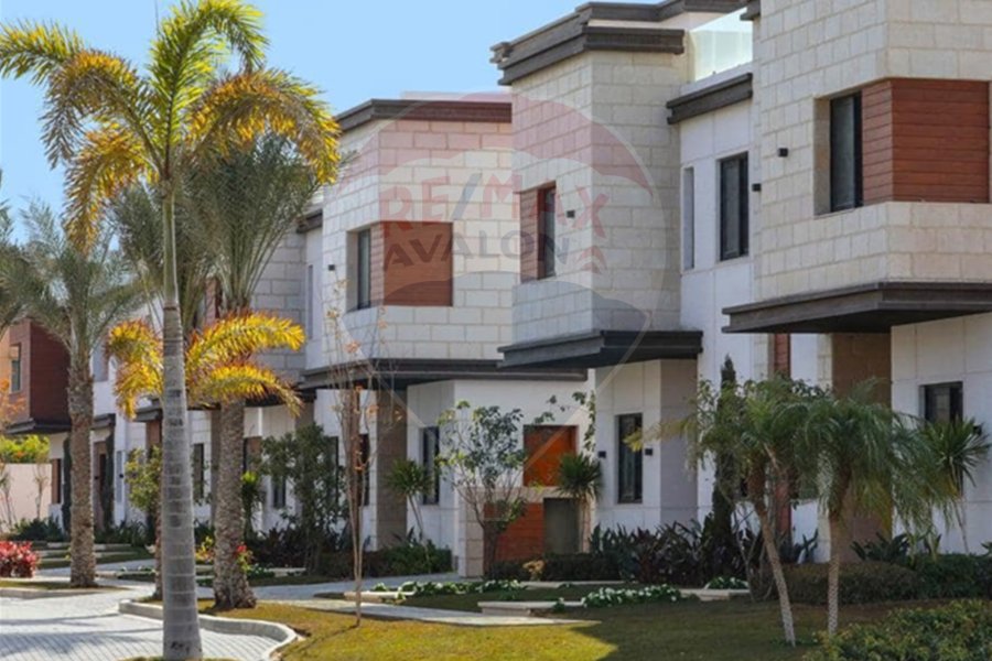Town House middle for sale (Azzar Island - Northcoast) 130 m