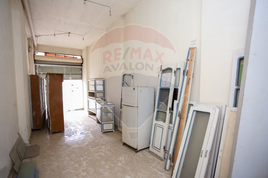 Pharmacy for sale 43 m Al-Seyouf (Ardh Al-Ma&amp;#039;aridh St.)
