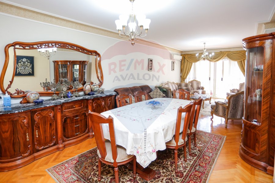 Apartment For Sale 193 m Saba basha (Between the Sea & Taram)