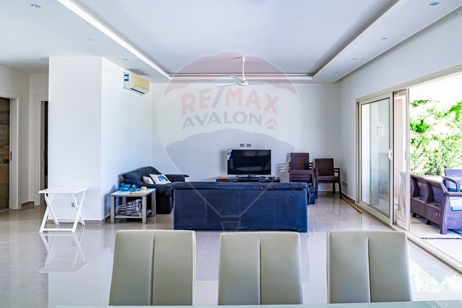 Stand alone for sale (Hacienda Bay) 871 m