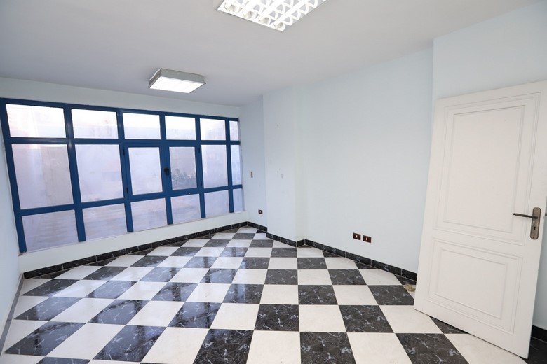 شقة للبيع 100م فيكتوريا -ش الجلاء الرئيسى