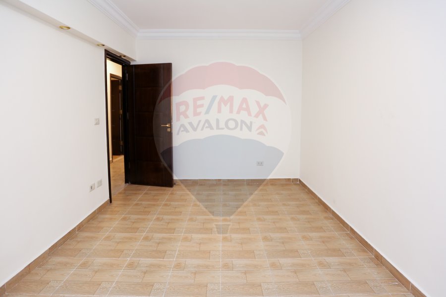 Apartment For Sale 145 m Cleopatra (the second tiger from the sea)