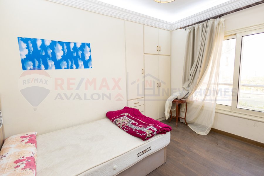 Duplex apartment for sale 320 m Sporting (Ahmed Allam Street - steps from Abu Qir Street)