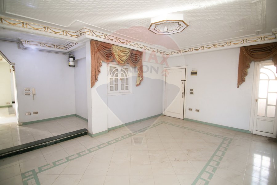 Duplex apartment for sale 250 m Gleem (branched from Zahran Rushdi Street)