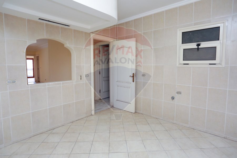 Apartment for sale 198 m Smouha (Continental Tower Building - Fawzi Moaaz st)