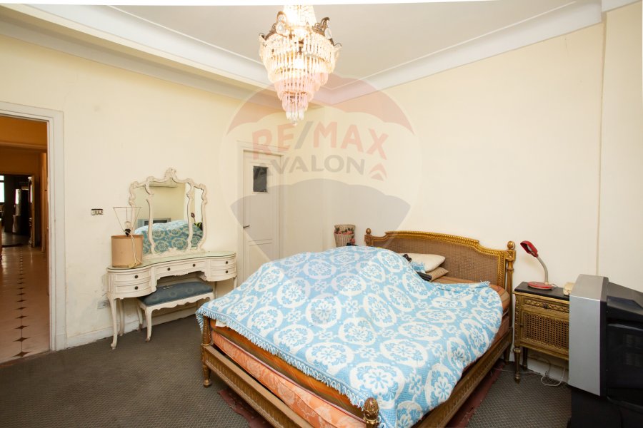 Apartment for sale 210 m Roushdy (Abu Qer St)