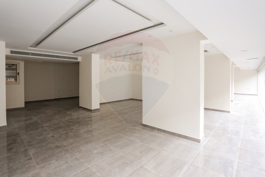 Shop + Mizzan for rent 750 m Sidi Gaber (Abo Qur st)