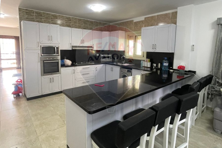 Stand alone villa for sale (Stella Heights - Sidi Abdelrahman) 285 m