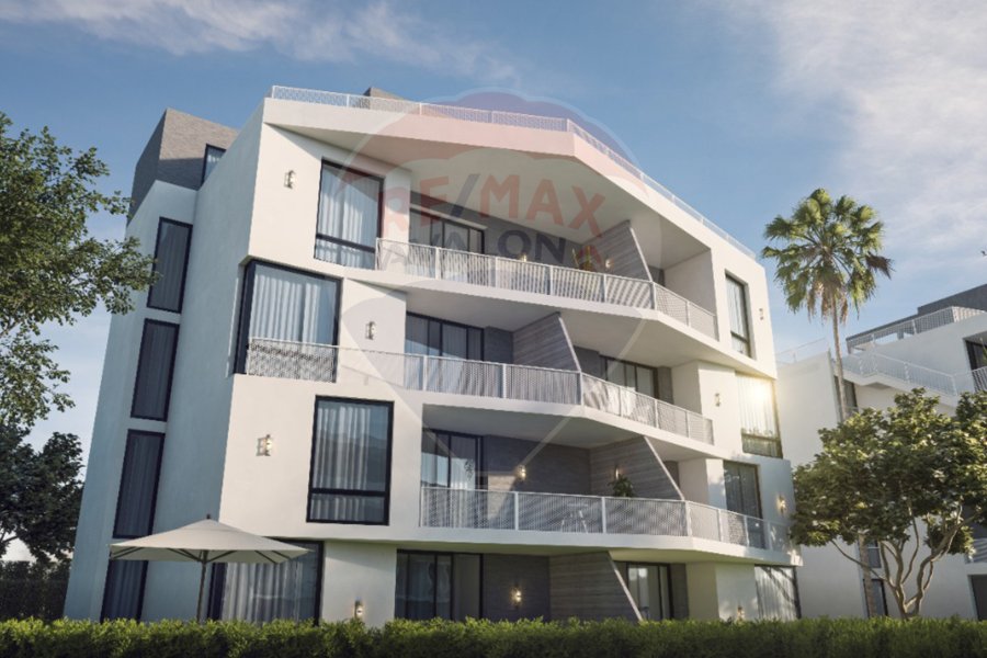 Studio + Garden for Sale north coast (White Sand)