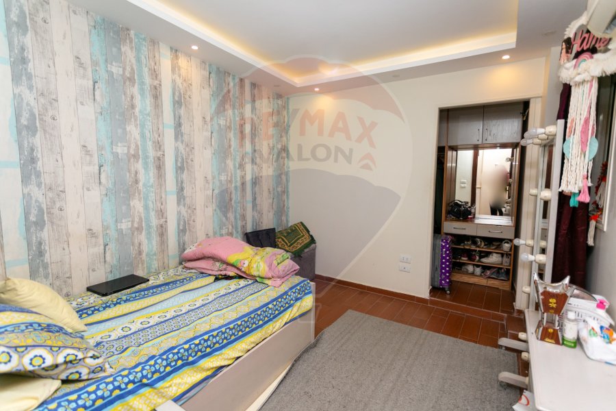 Apartment for sale 245 m Cleopatra (Alam El-Den St)