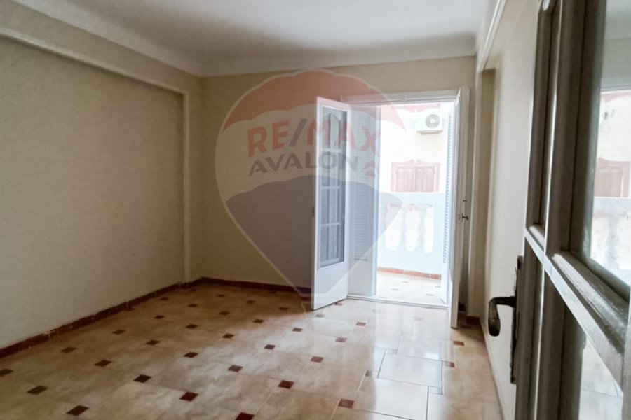 Apartment for sale 150 m Smouha (ElNassr St.)