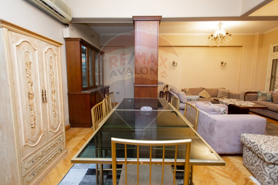 Apartment for sale 150 m Wabour Almayah ( Omar El Farouk St)