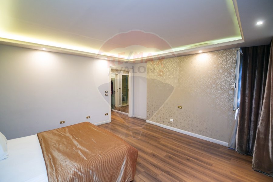 Apartment for sale 335 m San Stefano (steps from the sea - Brand Building)