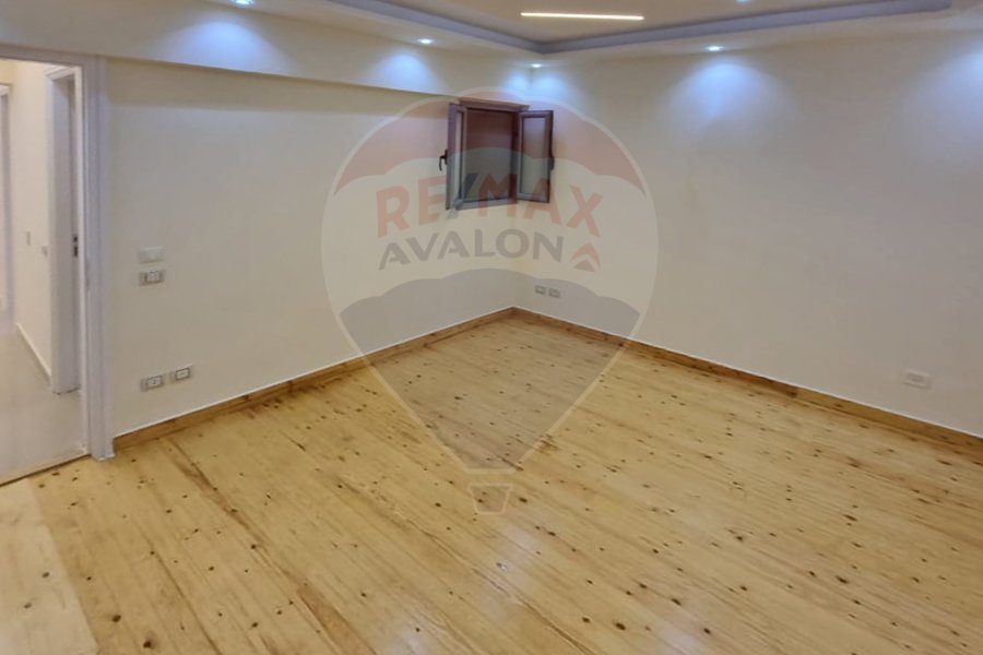 Apartment for sale 125 m Sidi Bishr (next to Hilton)