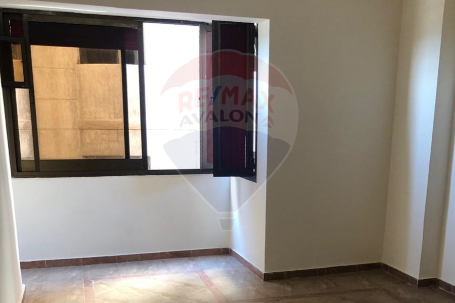 Apartment for rent 150 m San Stefano (El-Gaish Road)