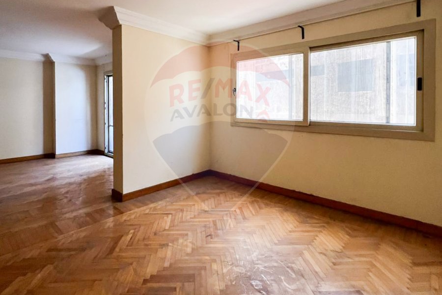Apartmrnt for rent 195 m Smouha (Branched from Fawzi Moaz St)