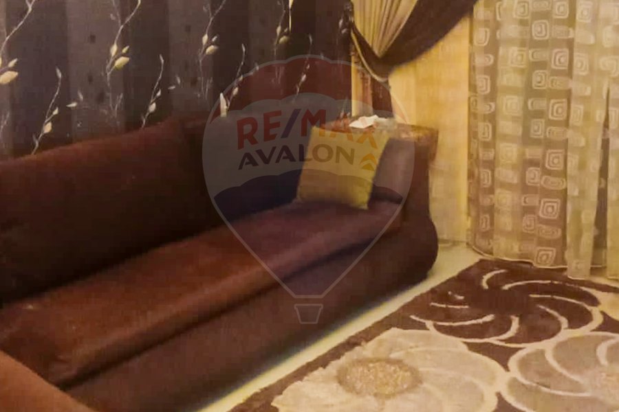 Apartment for sale 125 m Janaklis (steps from Abu Qir Street)
