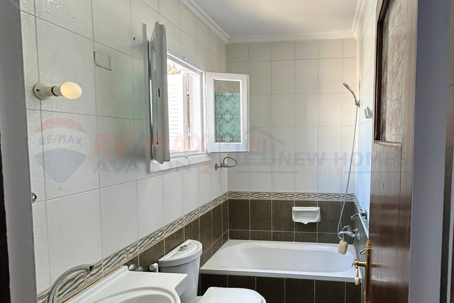 Apartment for sale 175 m Al-Azarita (steps from the tram)