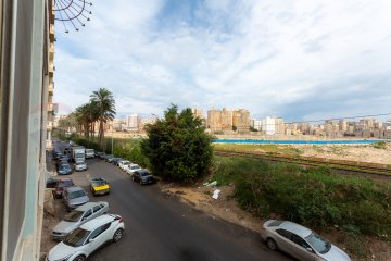 شقة للبيع 146 م سموحة (ش الريادة)