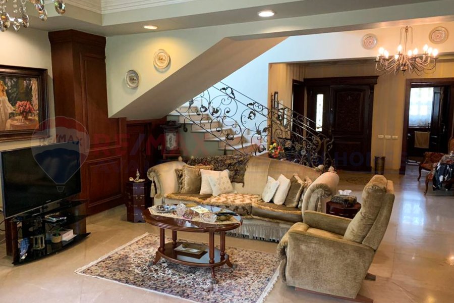 Twin house villa for sale (Flowers Park) Fifth settlement 420 m