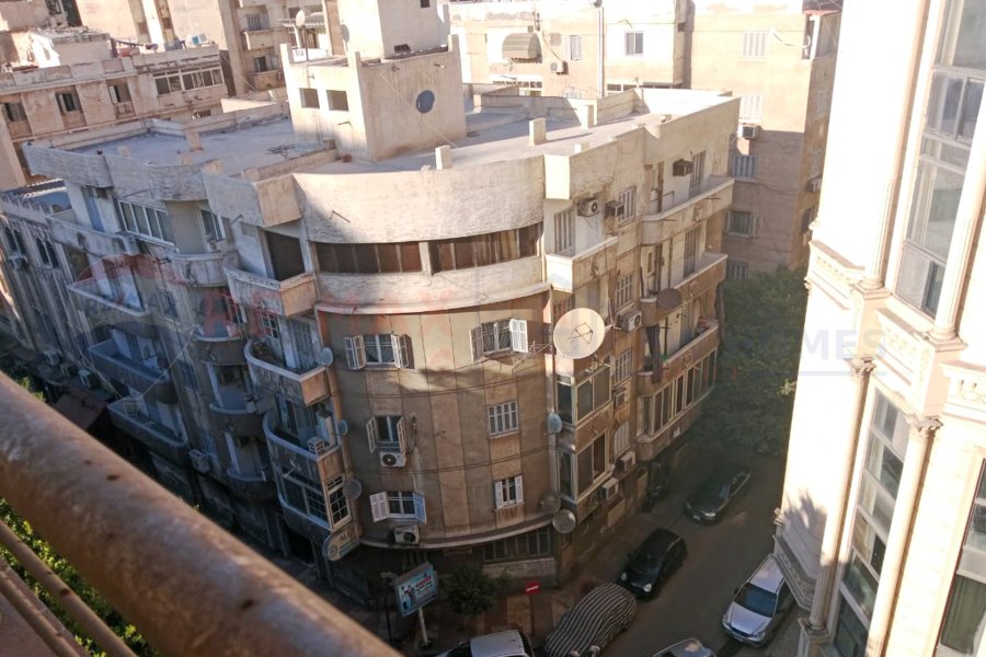 Apartment for rent 255 m Louran (El-Eqbal main st.)