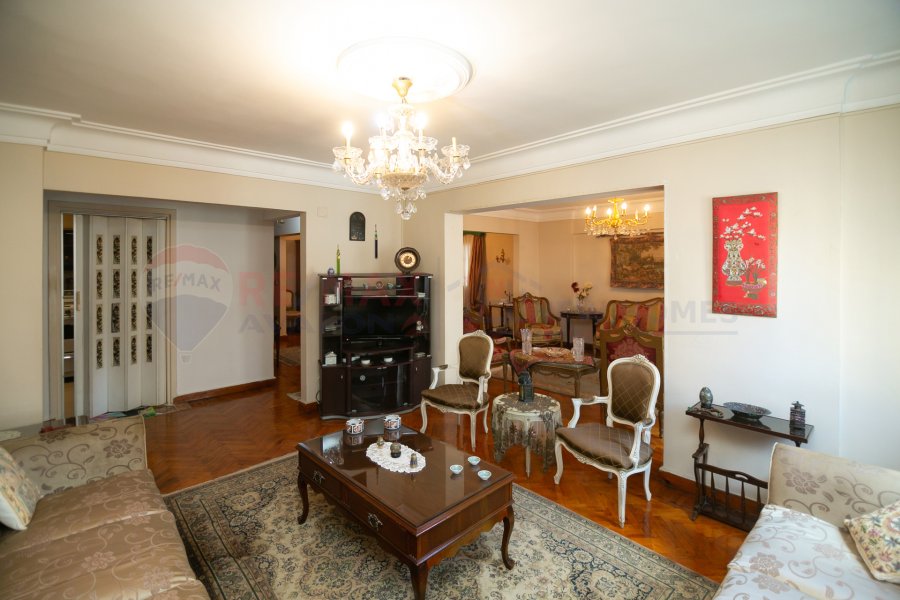 Apartment for sale 180 m Smouha (branched from Moustafa Kamel st.)