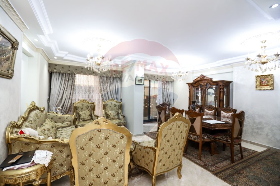 Apartment For Sale 200 m Elsaraya (Steps From Khaled Ebn Elwaleid St.)