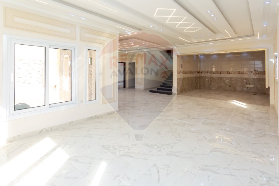 Stand alone villa for sale King Mariout (Behind King's Higher Institute) 500 m