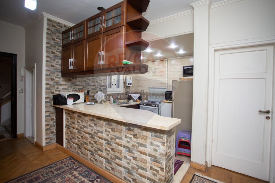 Apartment for sale 150 m Wabour Almayah ( Omar El Farouk St)