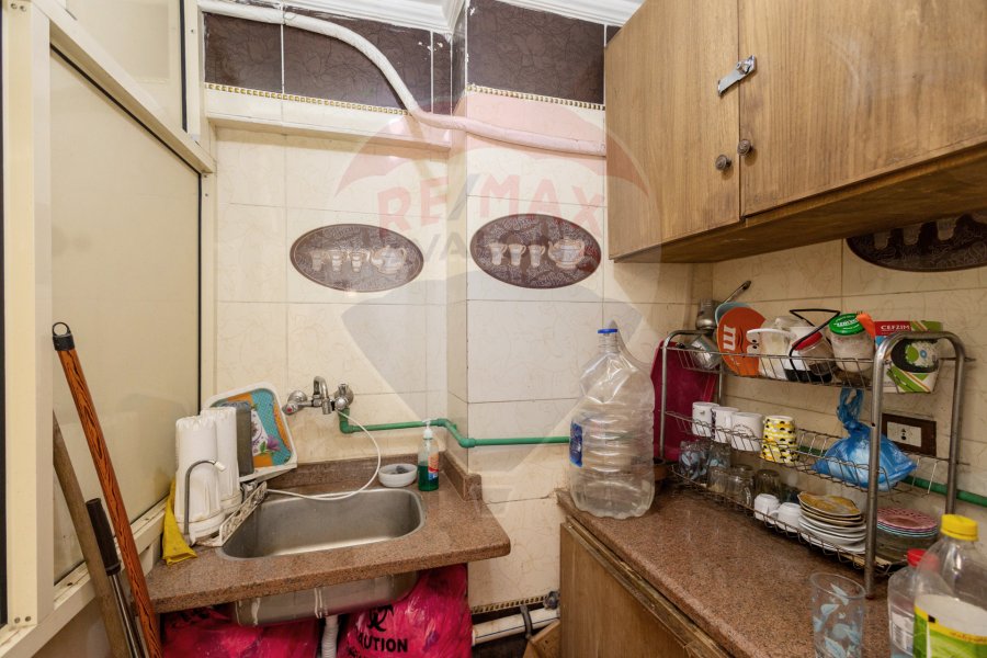 Administrative Unit for sale 220 m Sidi Bishr (Mohamed Naguib St.)