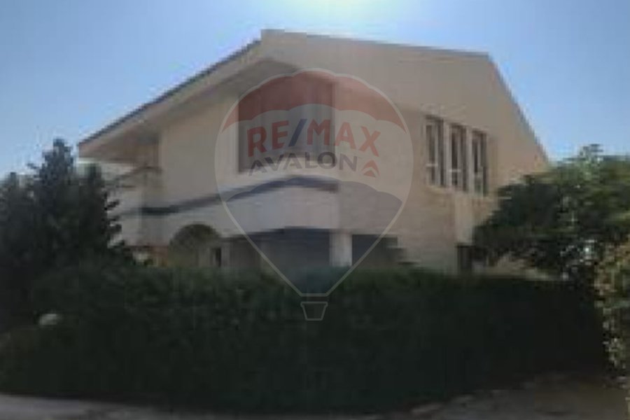 Stand Alone Villa for sale (Diamond Beach) 400 m