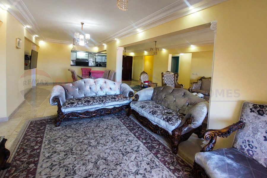 Apartment for rent 283 m in New Smouha (Smouha Entrance Compound - next to Al Ittihad Alex Club)