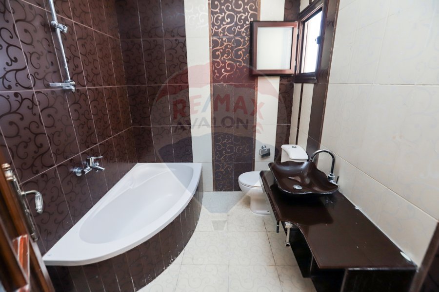 Apartment for sale 160 m Kafr abdou (ismailia St.)