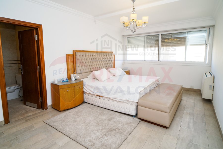 Apartment for sale 415m Maadi (directly on Nile Corniche)