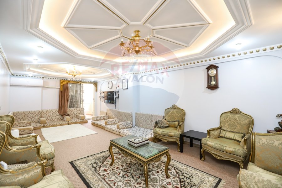 Apartment for sale 155 m Smouha (50's St.- Branshed from Moustafa Kamel St)