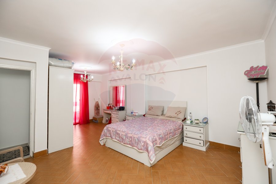 Apartment for sale 160 m Fleming (Branched from Mostafa Kamel St)