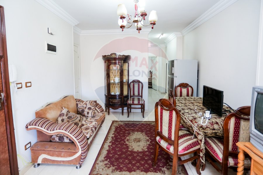Apartment for sale 125 m Cleopatra (Masjid Al-Obaisi St., off Al-Deir Street)
