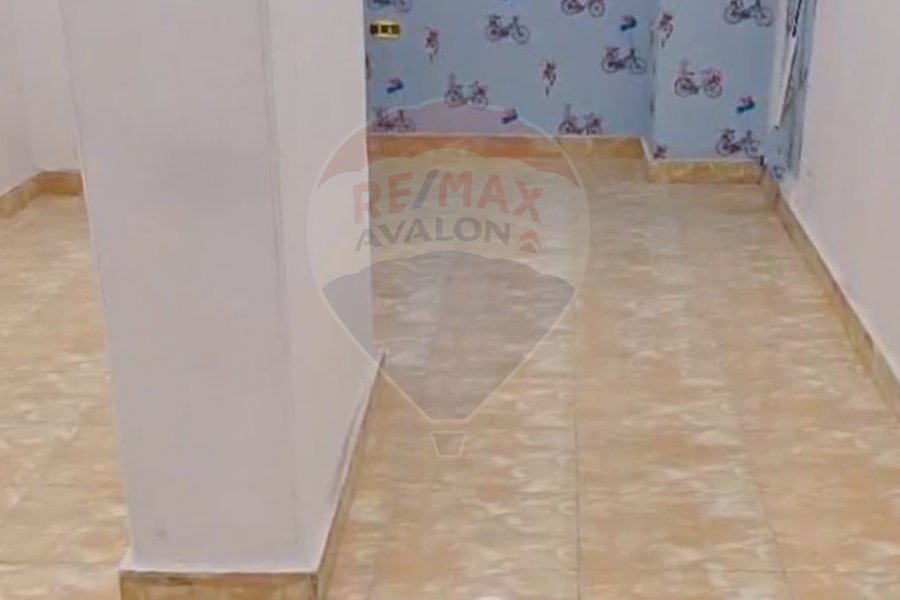 محل للإيجار 28 م كفر عبده (ش عبدالعزيز عجميه)