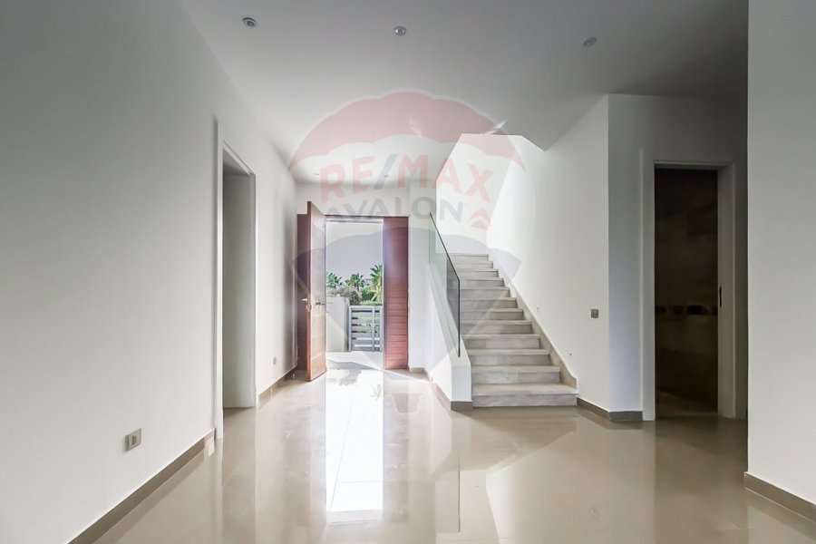 Stand alone for sale (Hacienda Bay) 871 m