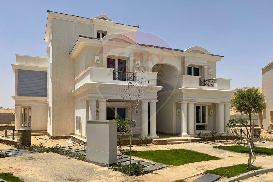 Castle for Sale New Cairo (Mountain View - I-City)