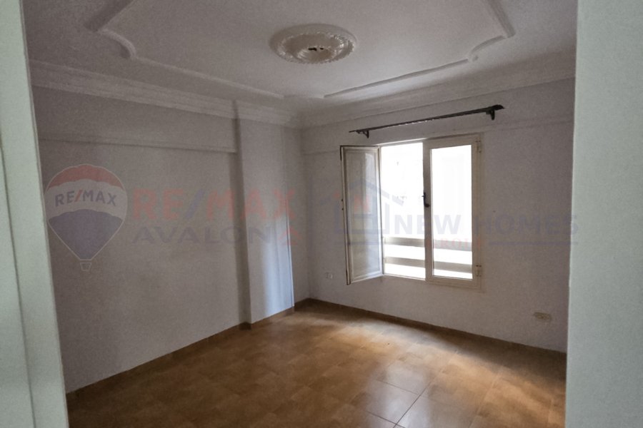 Apartment for sale 134 m Moharram Bek (Moharram Pasha Compound)