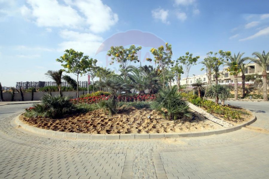 Apartment for sale (Palm Hills compound - New Cairo) 70 m