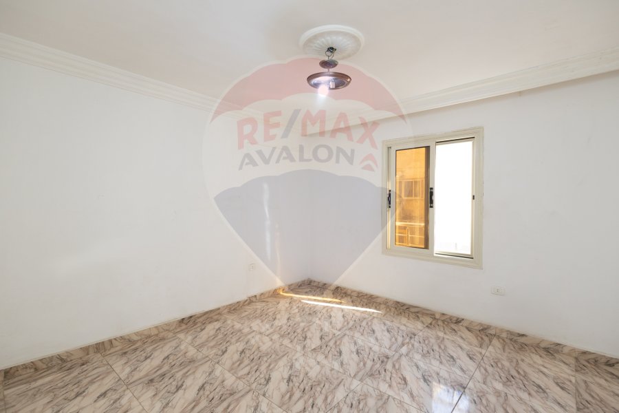 Duplex apartment for sale 130 m Sidi Bishr (steps from the sea)